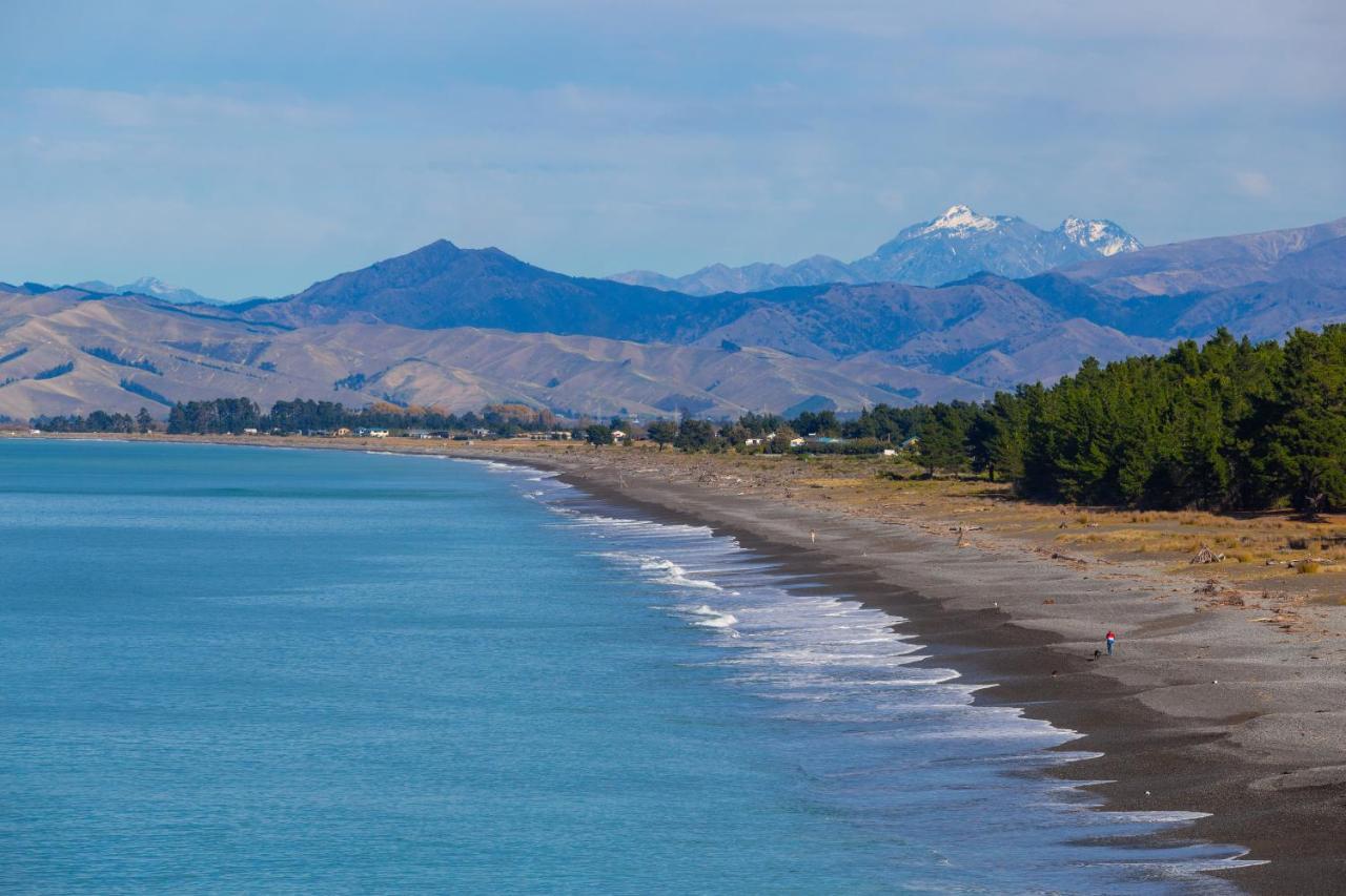 Ocean View Beachfront Apartment Blenheim Esterno foto